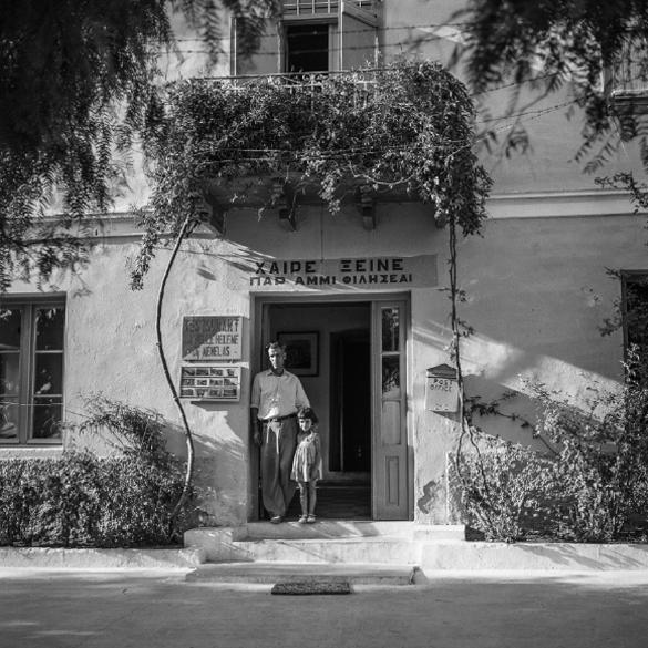 «Χαίρε Ξένε Στη Χώρα των Ονείρων» - Έκθεση φωτογραφιών Robert McCabe 